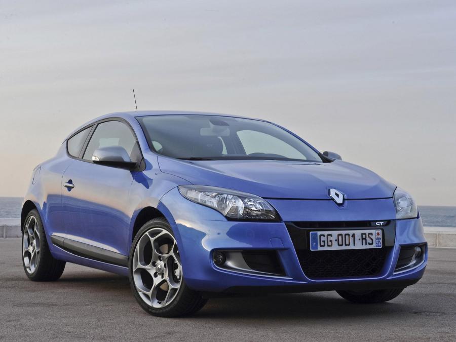  Renault Megane GT 2010 года  (фото 13 из 16)